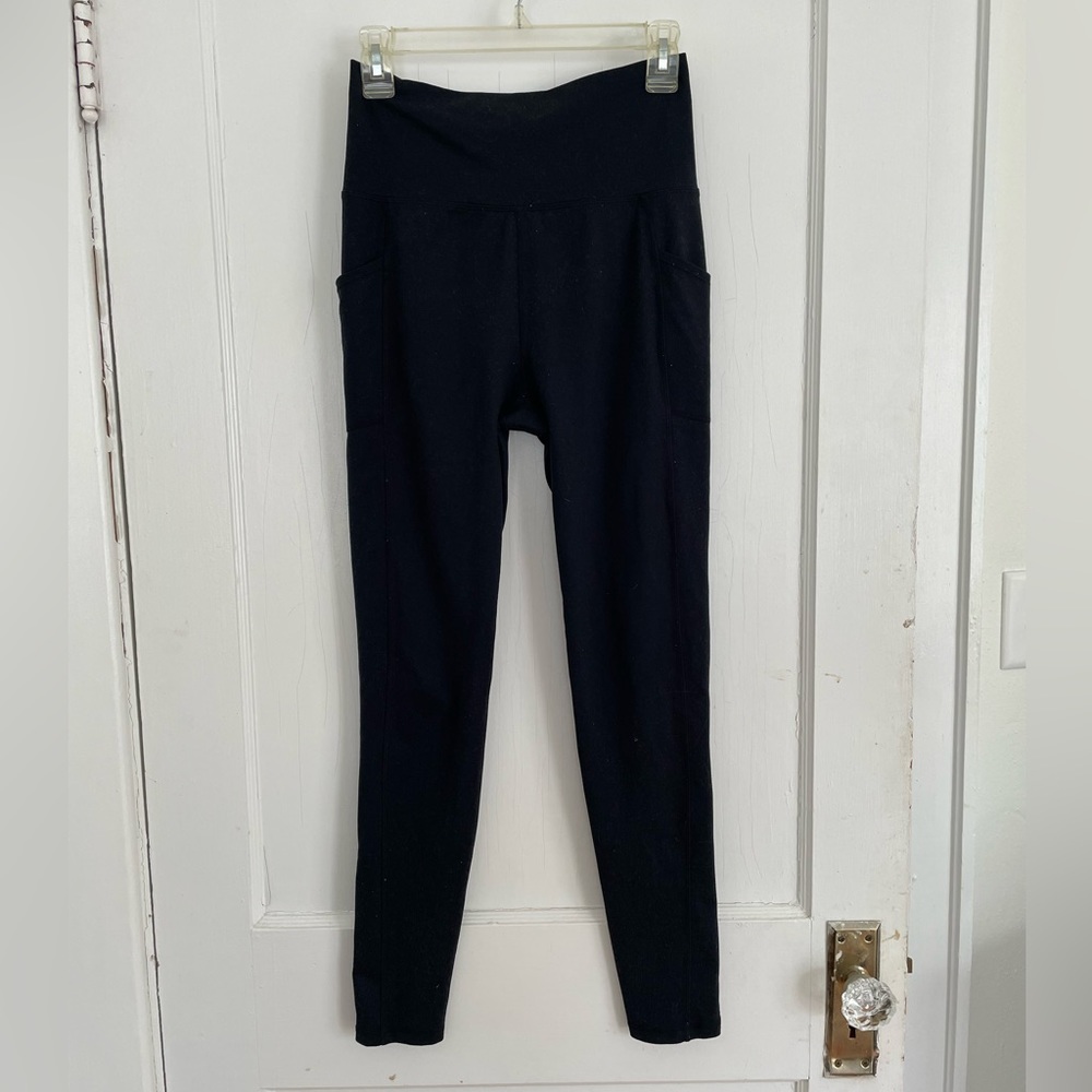 Manduka high-waisted yoga leggings w/ pockets